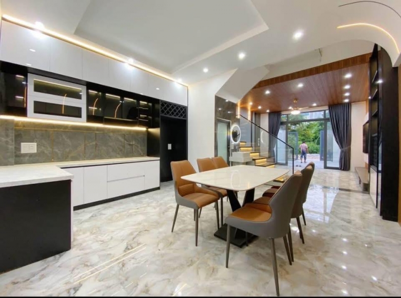Bán nhà 3 tầng Hòa Xuân Đà Nẵng - Đường Bầu Cầu 28, Full Nội Thất